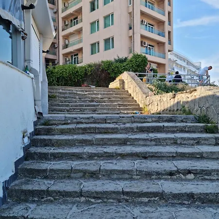 Apartament Madessa Apartament *